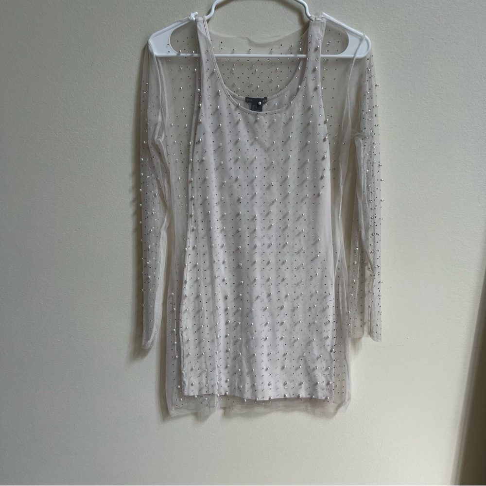 Sparkle and pearl fitted shear dress with cream dress underneath. Women’s XS